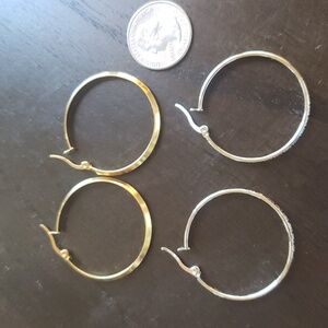 2 pairs of stainless steel hoop earrings gold/silver 💕, FOR ONE PRICE!